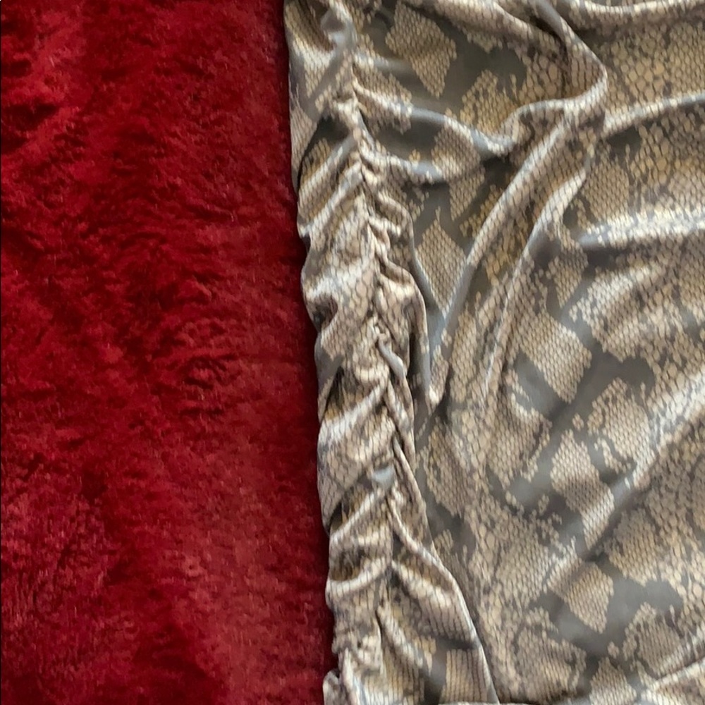 Dress - Picture 4 of 7